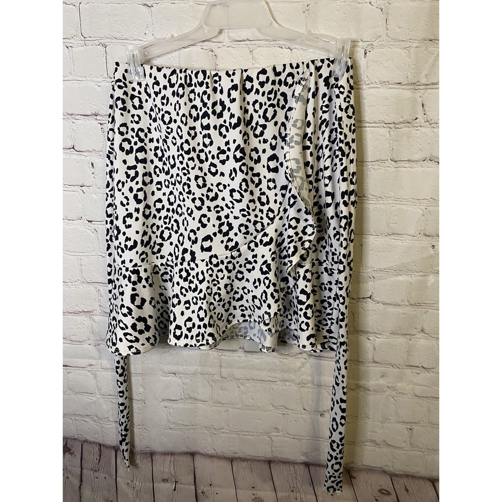 Women's Ruffle Belted Mini‎ Skirt Blk Wht Cheetah Medium